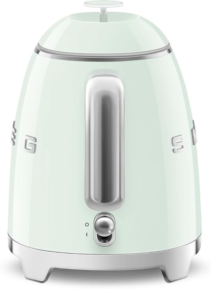 SMEG Mini 50’s Retro Style 3 Cup Electric Kettle with Double Wall Anti Slip Base and Water Level Indicator (Pastel Green) - Image 3